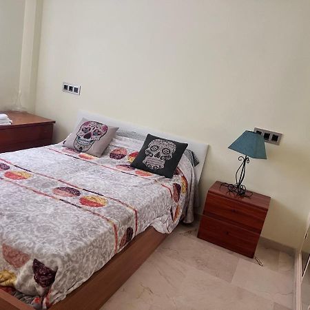 Апартаменты Casa Ideal Familias Y Grupos Con Balcones Exterior Soleada Patios Cerca Alhambra, Sierra Nevada, Rio Genil, Lancha Del Genil, Parque Llano Y Reloj Del Sol Con Barbacoas, Campo De Futbol, Circuito Gimnasia Гранада Экстерьер фото