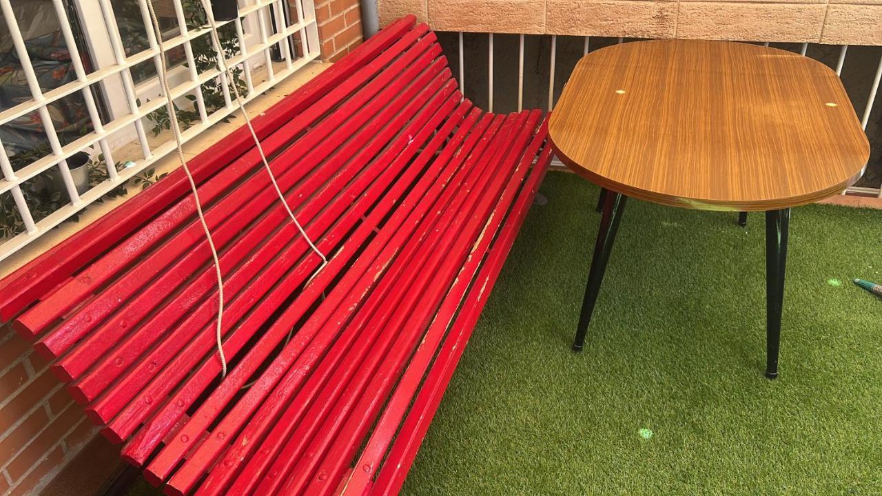 Апартаменты Casa Ideal Familias Y Grupos Con Balcones Exterior Soleada Patios Cerca Alhambra, Sierra Nevada, Rio Genil, Lancha Del Genil, Parque Llano Y Reloj Del Sol Con Barbacoas, Campo De Futbol, Circuito Gimnasia Гранада Экстерьер фото