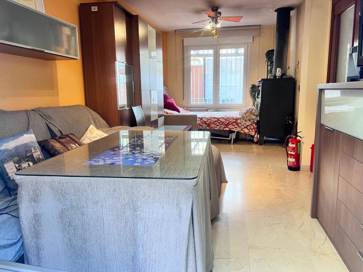 Апартаменты Casa Ideal Familias Y Grupos Con Balcones Exterior Soleada Patios Cerca Alhambra, Sierra Nevada, Rio Genil, Lancha Del Genil, Parque Llano Y Reloj Del Sol Con Barbacoas, Campo De Futbol, Circuito Gimnasia Гранада Экстерьер фото