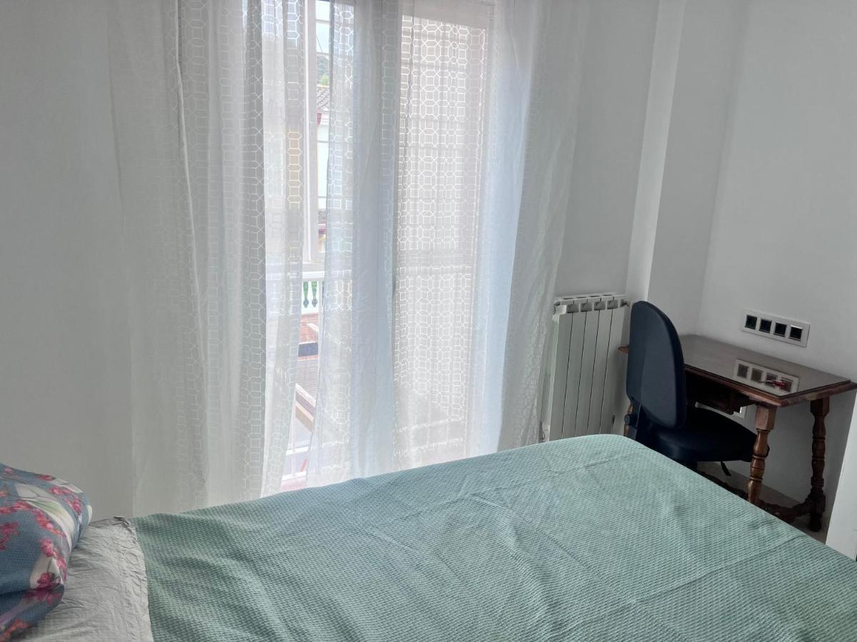 Апартаменты Casa Ideal Familias Y Grupos Con Balcones Exterior Soleada Patios Cerca Alhambra, Sierra Nevada, Rio Genil, Lancha Del Genil, Parque Llano Y Reloj Del Sol Con Barbacoas, Campo De Futbol, Circuito Gimnasia Гранада Экстерьер фото