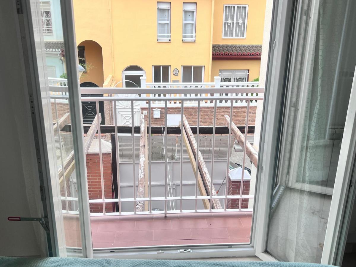 Апартаменты Casa Ideal Familias Y Grupos Con Balcones Exterior Soleada Patios Cerca Alhambra, Sierra Nevada, Rio Genil, Lancha Del Genil, Parque Llano Y Reloj Del Sol Con Barbacoas, Campo De Futbol, Circuito Gimnasia Гранада Экстерьер фото