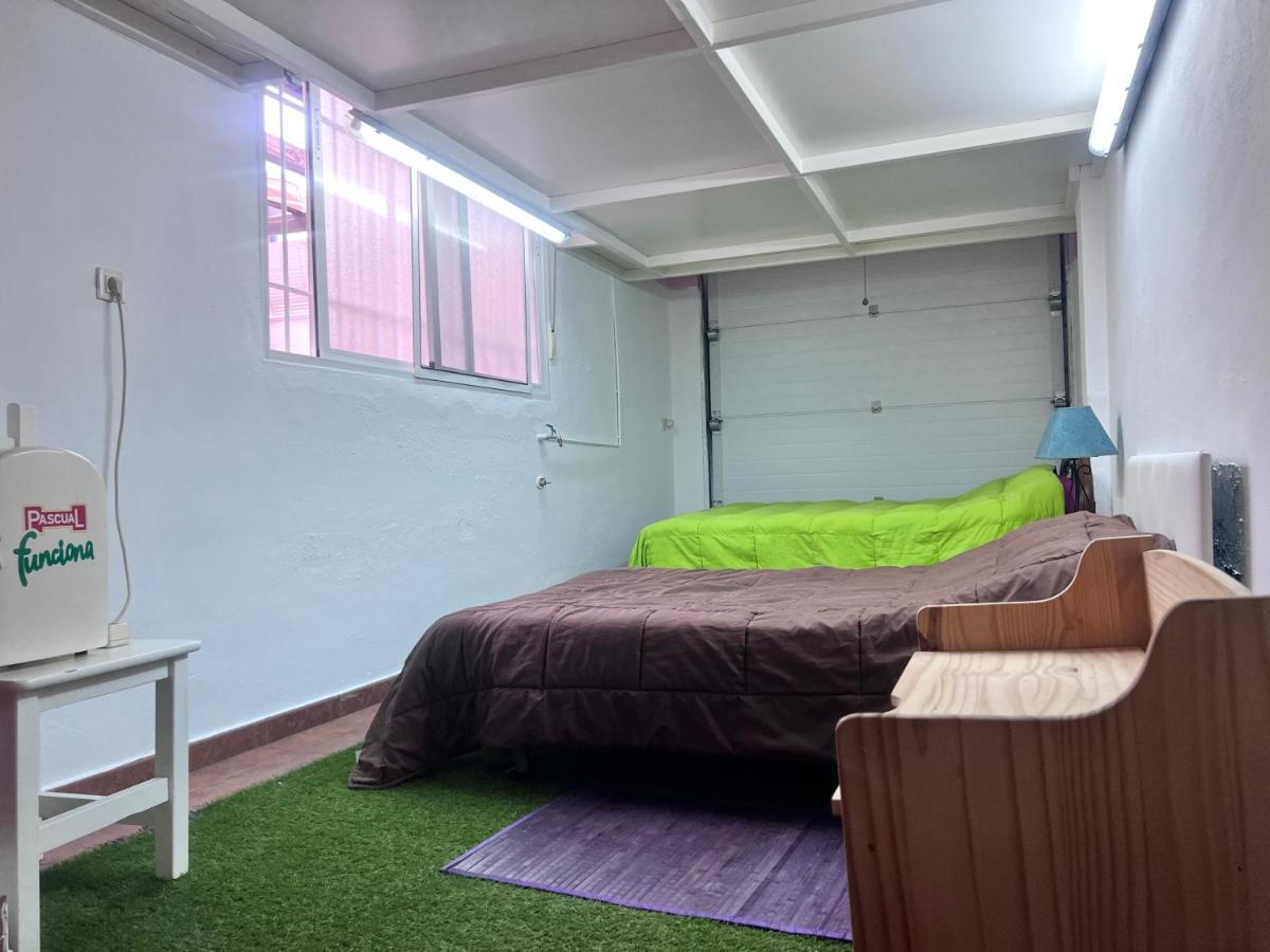 Апартаменты Casa Ideal Familias Y Grupos Con Balcones Exterior Soleada Patios Cerca Alhambra, Sierra Nevada, Rio Genil, Lancha Del Genil, Parque Llano Y Reloj Del Sol Con Barbacoas, Campo De Futbol, Circuito Gimnasia Гранада Экстерьер фото