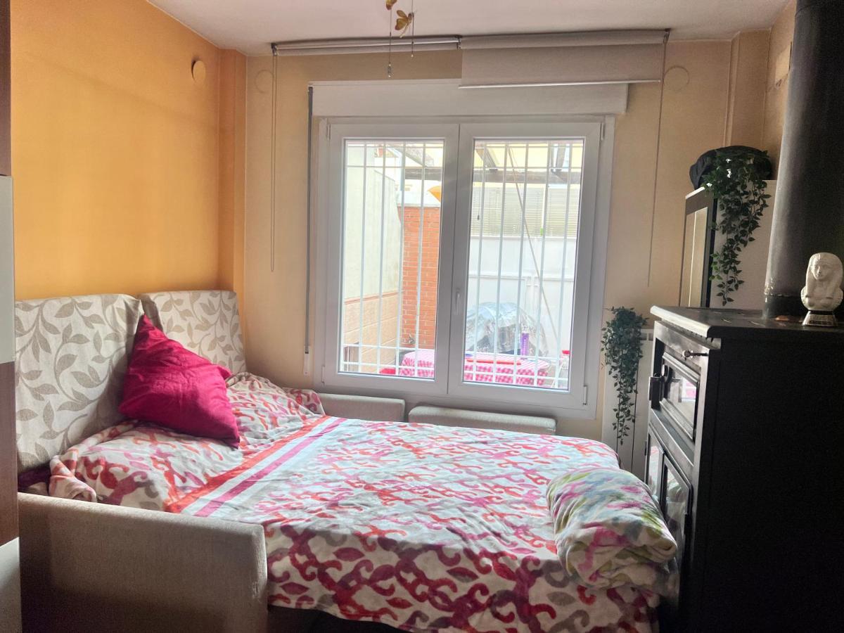 Апартаменты Casa Ideal Familias Y Grupos Con Balcones Exterior Soleada Patios Cerca Alhambra, Sierra Nevada, Rio Genil, Lancha Del Genil, Parque Llano Y Reloj Del Sol Con Barbacoas, Campo De Futbol, Circuito Gimnasia Гранада Экстерьер фото