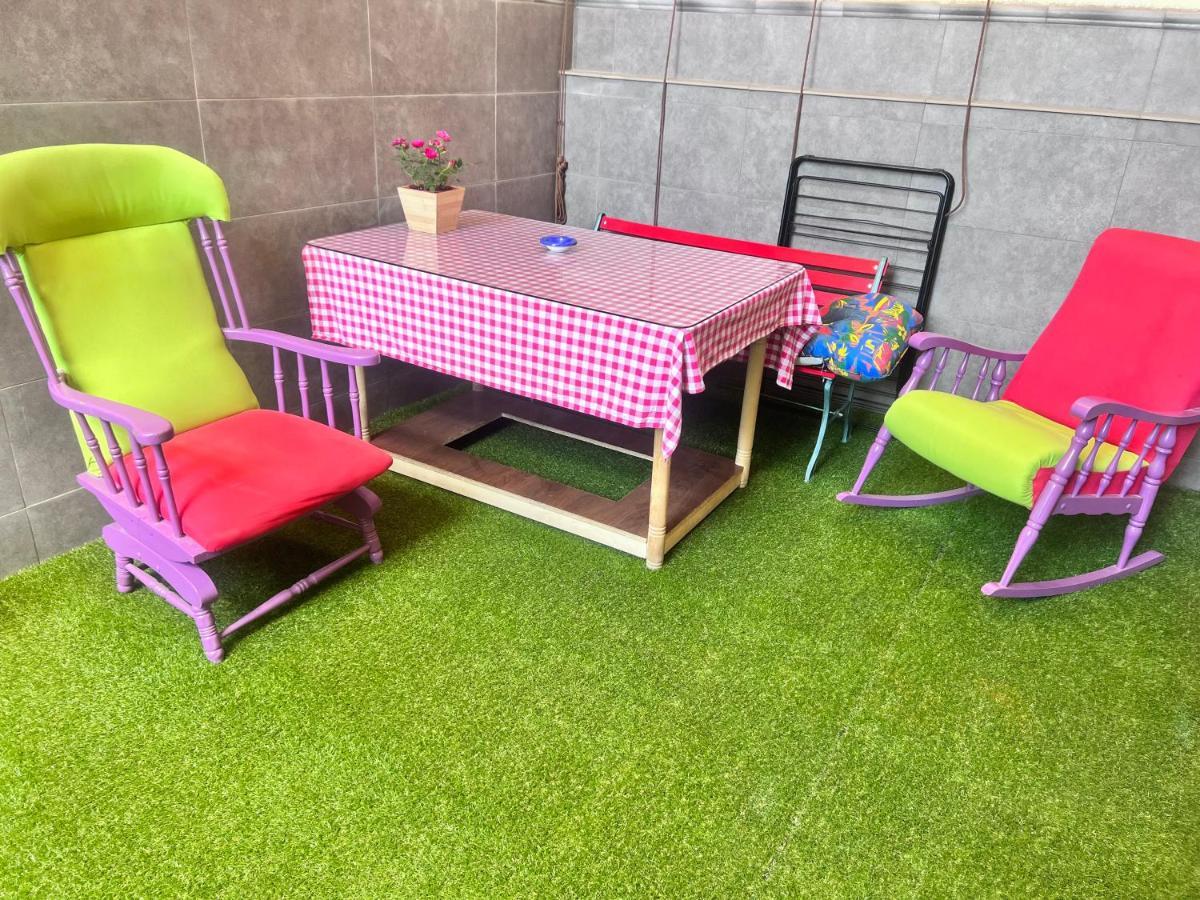 Апартаменты Casa Ideal Familias Y Grupos Con Balcones Exterior Soleada Patios Cerca Alhambra, Sierra Nevada, Rio Genil, Lancha Del Genil, Parque Llano Y Reloj Del Sol Con Barbacoas, Campo De Futbol, Circuito Gimnasia Гранада Экстерьер фото