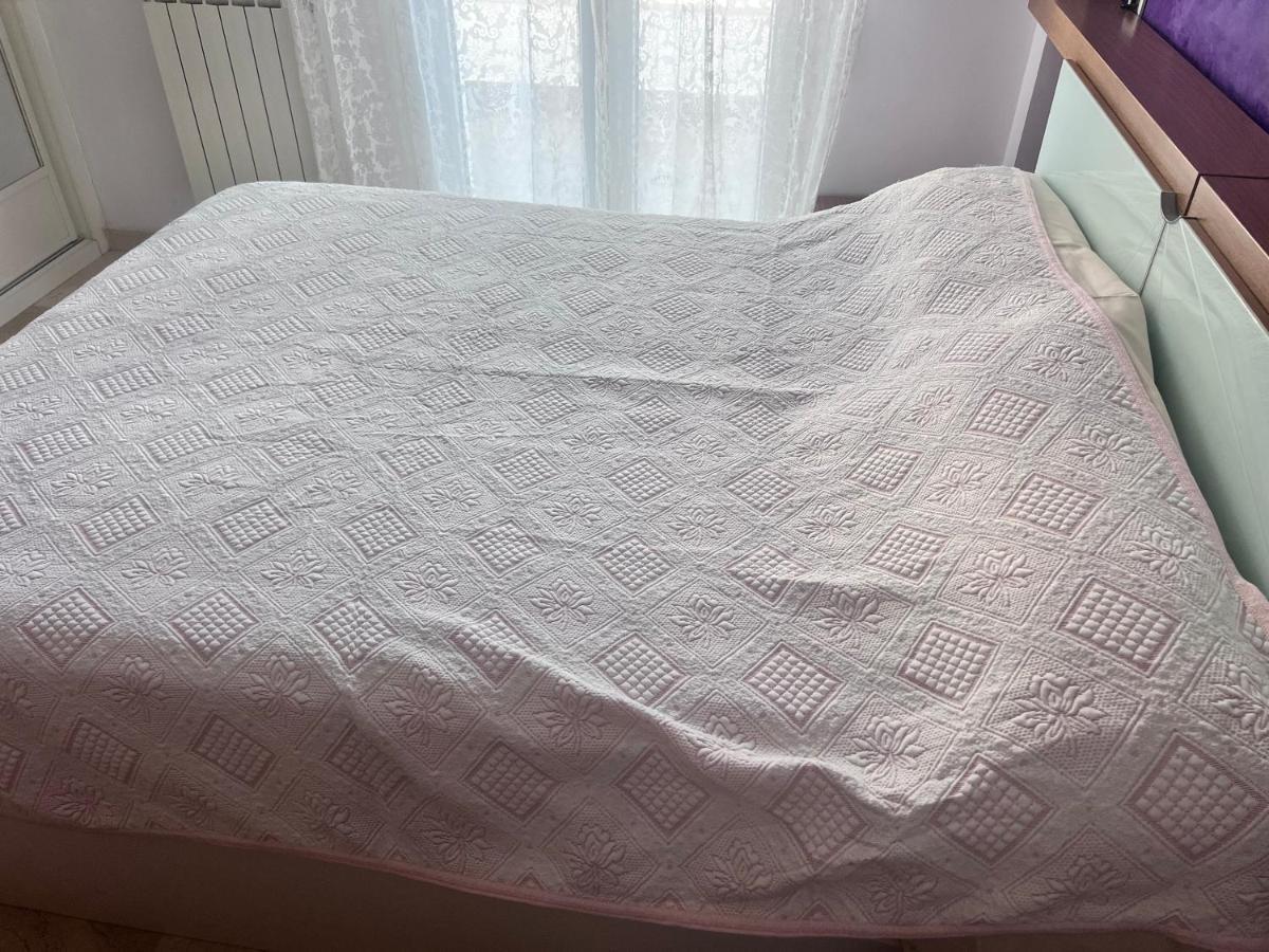Апартаменты Casa Ideal Familias Y Grupos Con Balcones Exterior Soleada Patios Cerca Alhambra, Sierra Nevada, Rio Genil, Lancha Del Genil, Parque Llano Y Reloj Del Sol Con Barbacoas, Campo De Futbol, Circuito Gimnasia Гранада Экстерьер фото